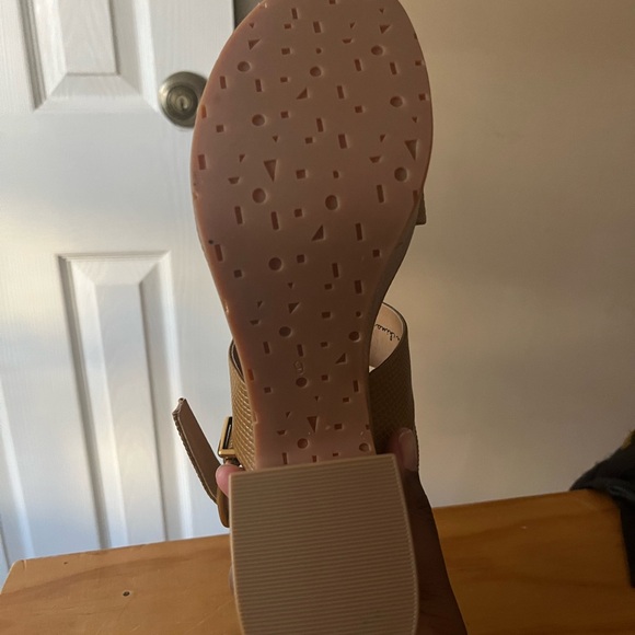 Charlotte Stone Calli - Picture 4 of 6